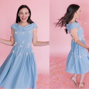 GAL MEETS GLAM Ruthie Fit & Flare Dress In Steel Baby Blue 10 (Like New)